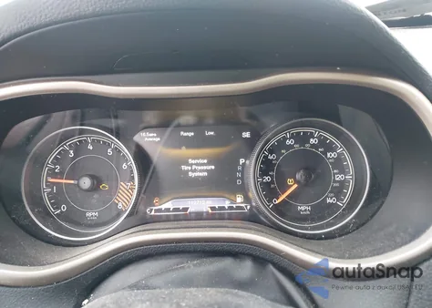 2015 Jeep Cherokee Limited z USA, uszkodzony, nr VIN 1C4PJMDS8FW626464